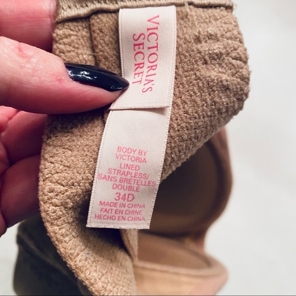 Victoria’s Secret Lined Strapless Bra - Picture 3 of 3